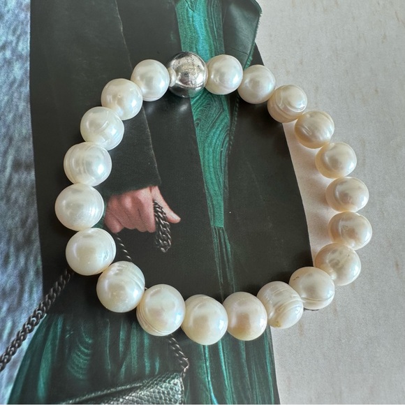 Fresh Water Pearl & Sterling Silver Stretch Bracelet - Picture 3 of 5